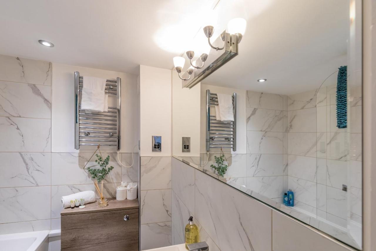 Luxury Hollywood Getaway In The Heart Of The City Brighton Exterior foto